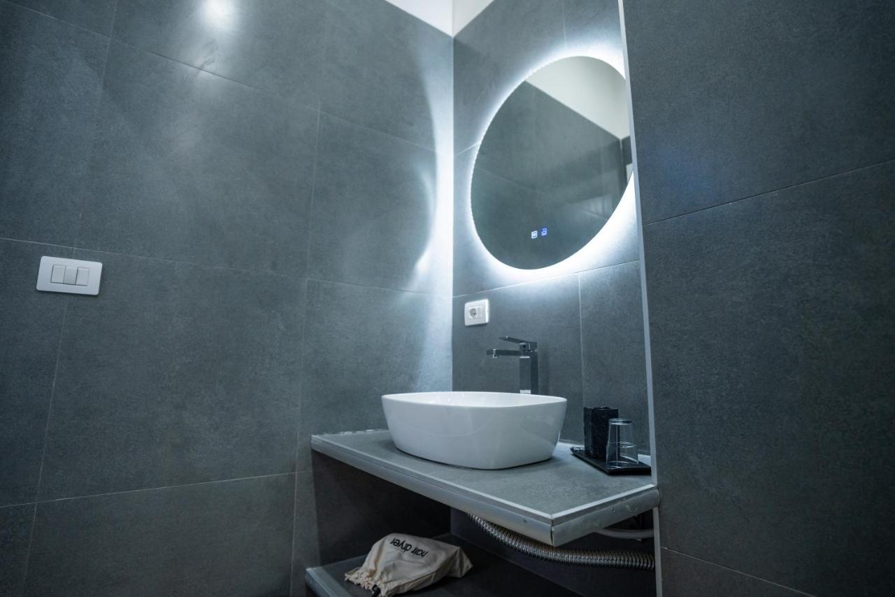 Terno Su Napoli Sanita Bed and breakfast *