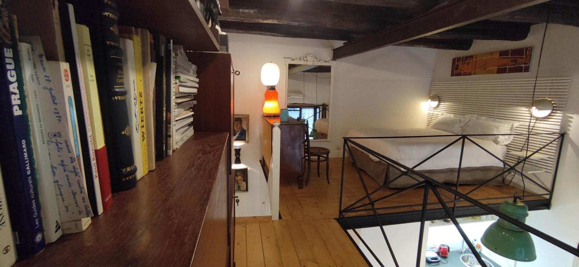 Terno Su Napoli Sanita Bed and breakfast *